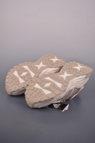 Adidas XLG Storm Edge view 3