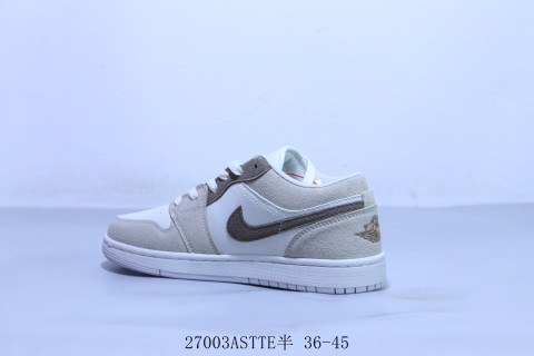Air Jordan 1 Low view 2