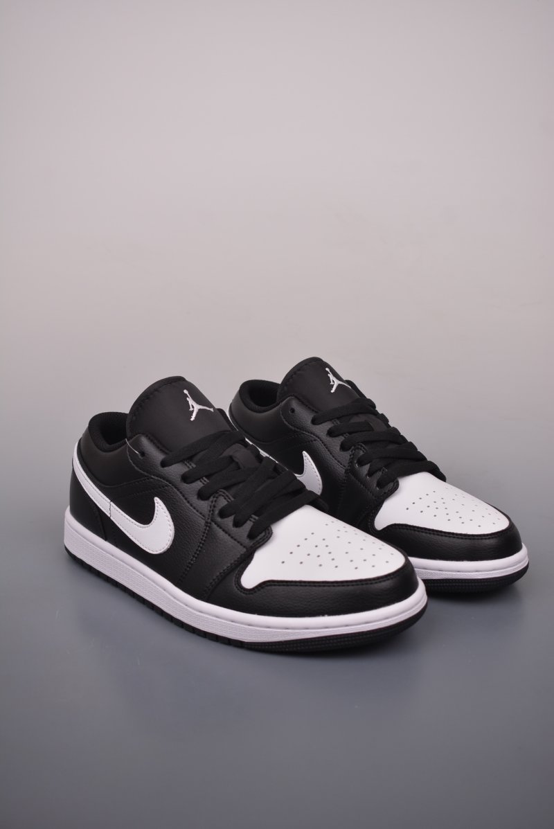 Air Jordan 1 Low 'Black / White'