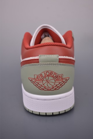 Air Jordan 1 Low 'White / Green / Red' view 4