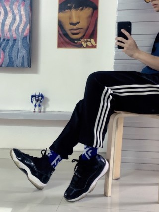 Air Jordan 11 Retro view 1