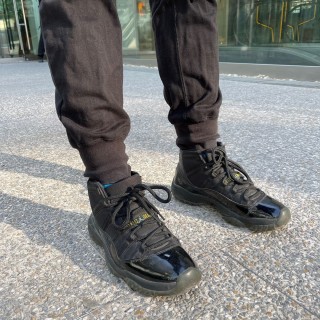 Air Jordan 11 Retro view 6