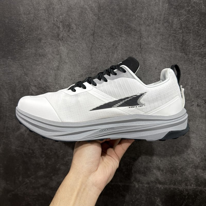 Altra Mont Blanc Carbon Low 'Yellow / Gold' view