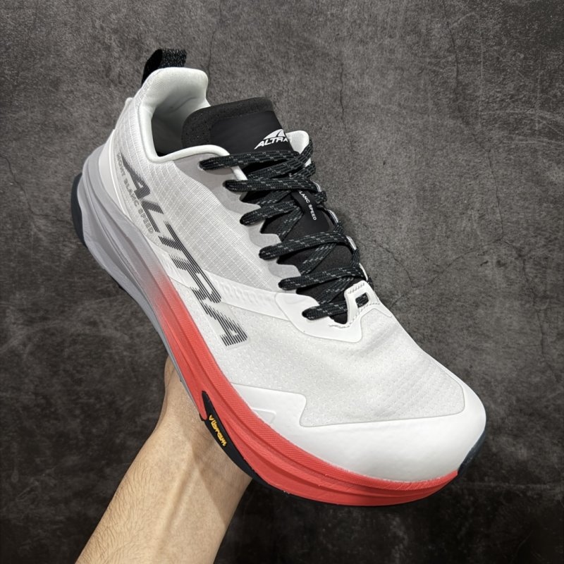 Altra Mont Blanc Carbon Low 'Yellow / Gold' view