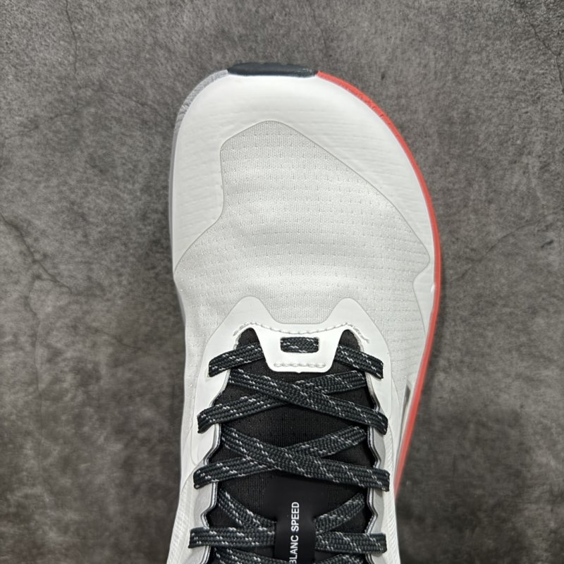 Altra Mont Blanc Carbon Low 'Yellow / Gold' view