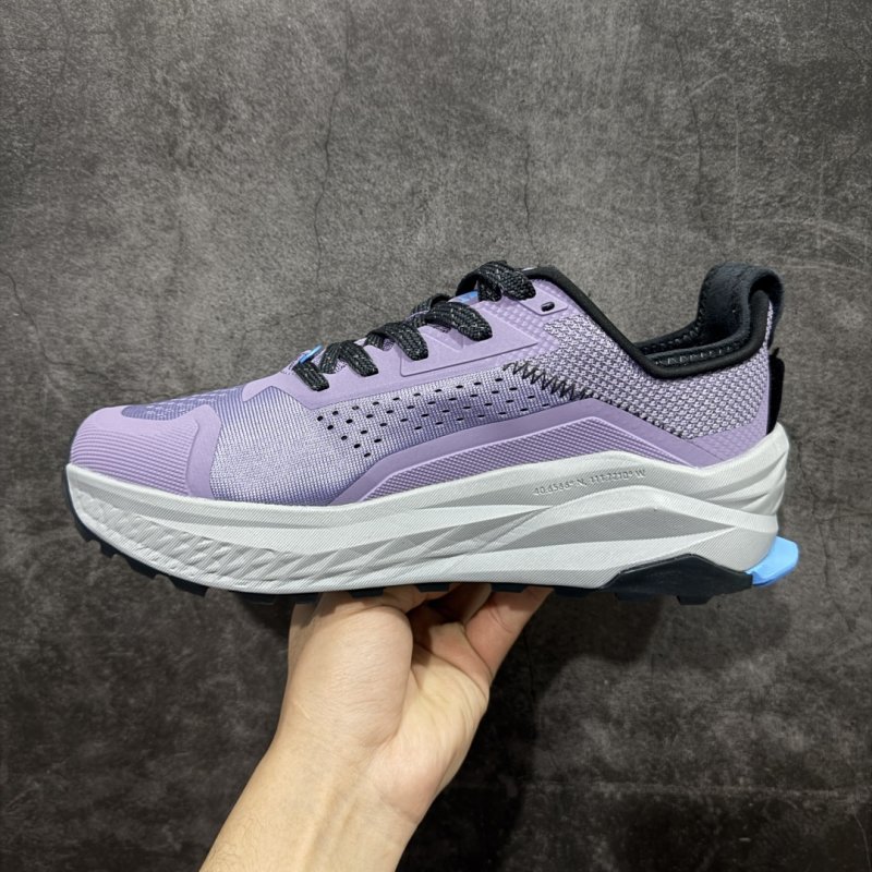 Altra Olympus 6 'Gold' view