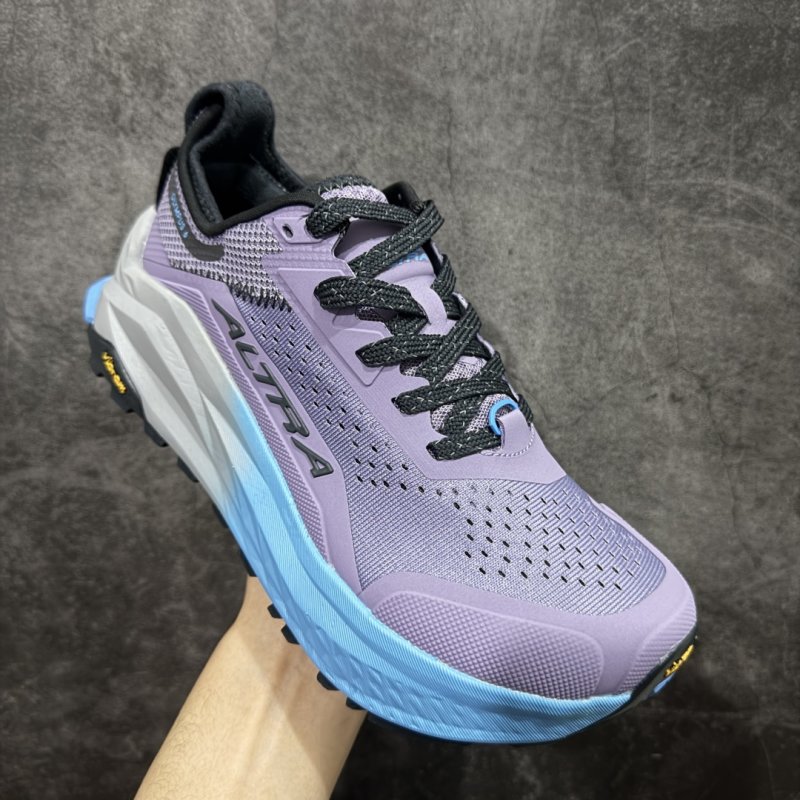 Altra Olympus 6 'Gold' view