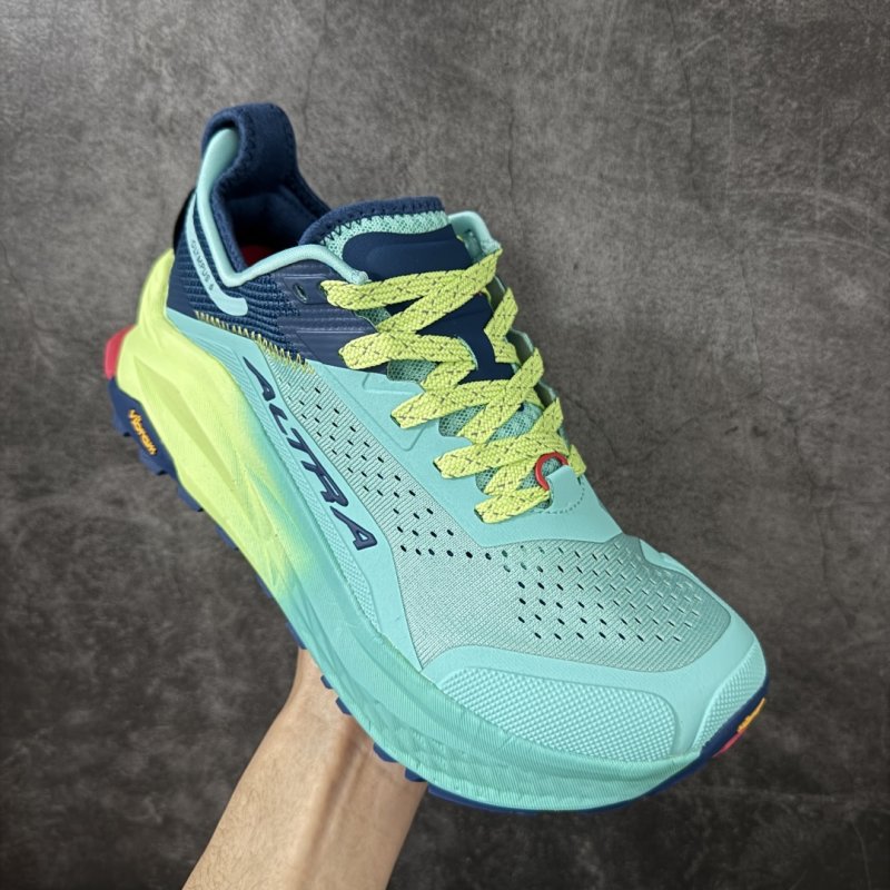 Altra Olympus 6 'Gold' view