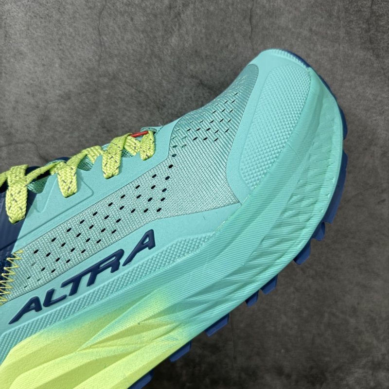 Altra Olympus 6 'Gold' view