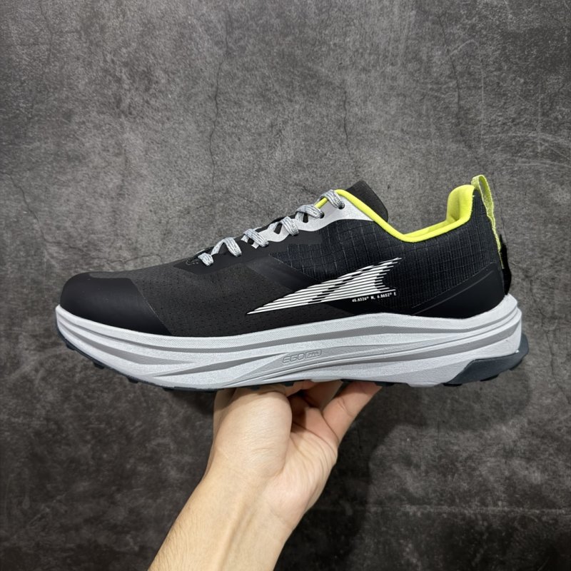 Altra Speed Mont Blanc view