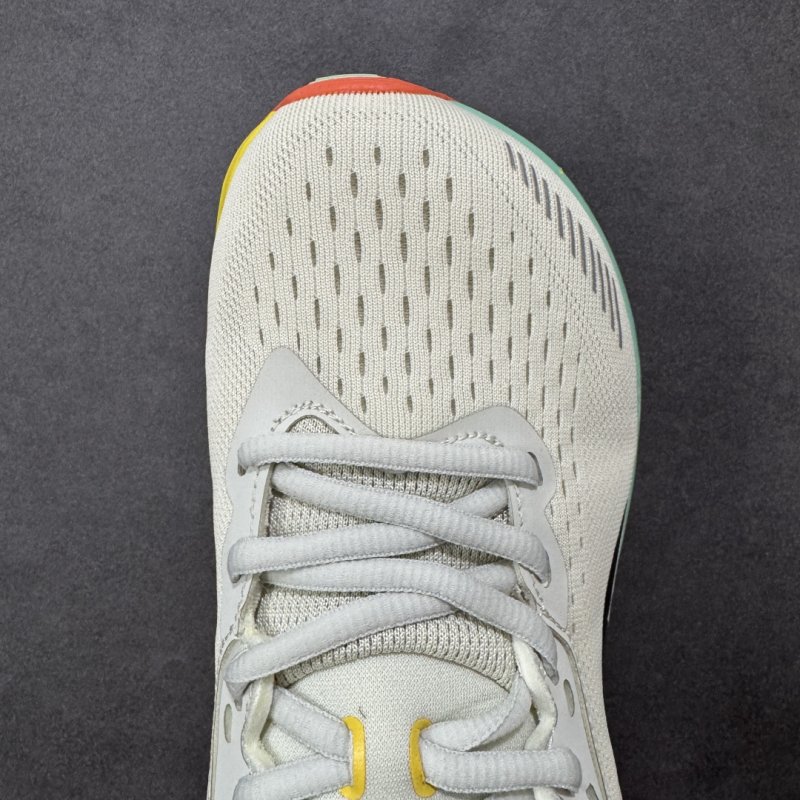 Altra Wvia Olympus view