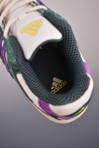 Adidas Bad Bunny Response CL view 18