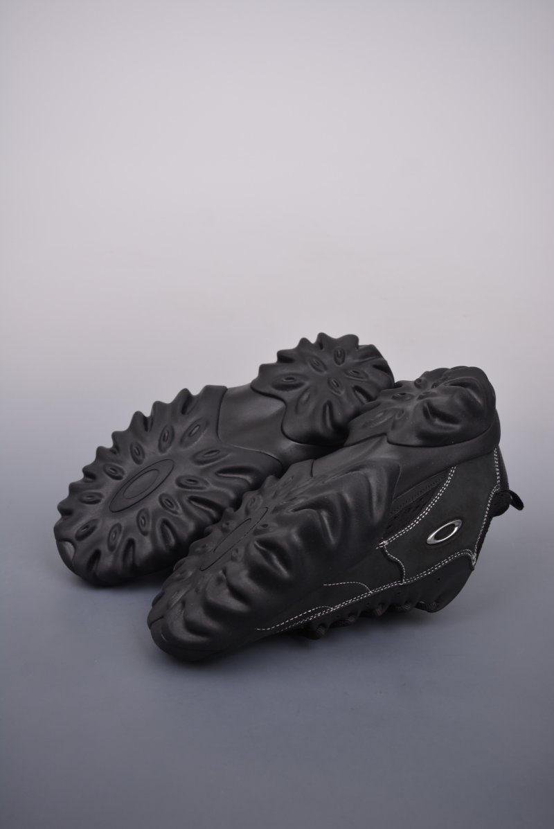 Brain Dead x Oakley Factory Team Chop Saw 'Olive / White' view