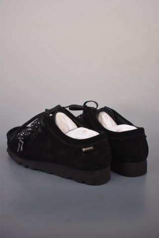 Clarks Originals Wallabee view 2