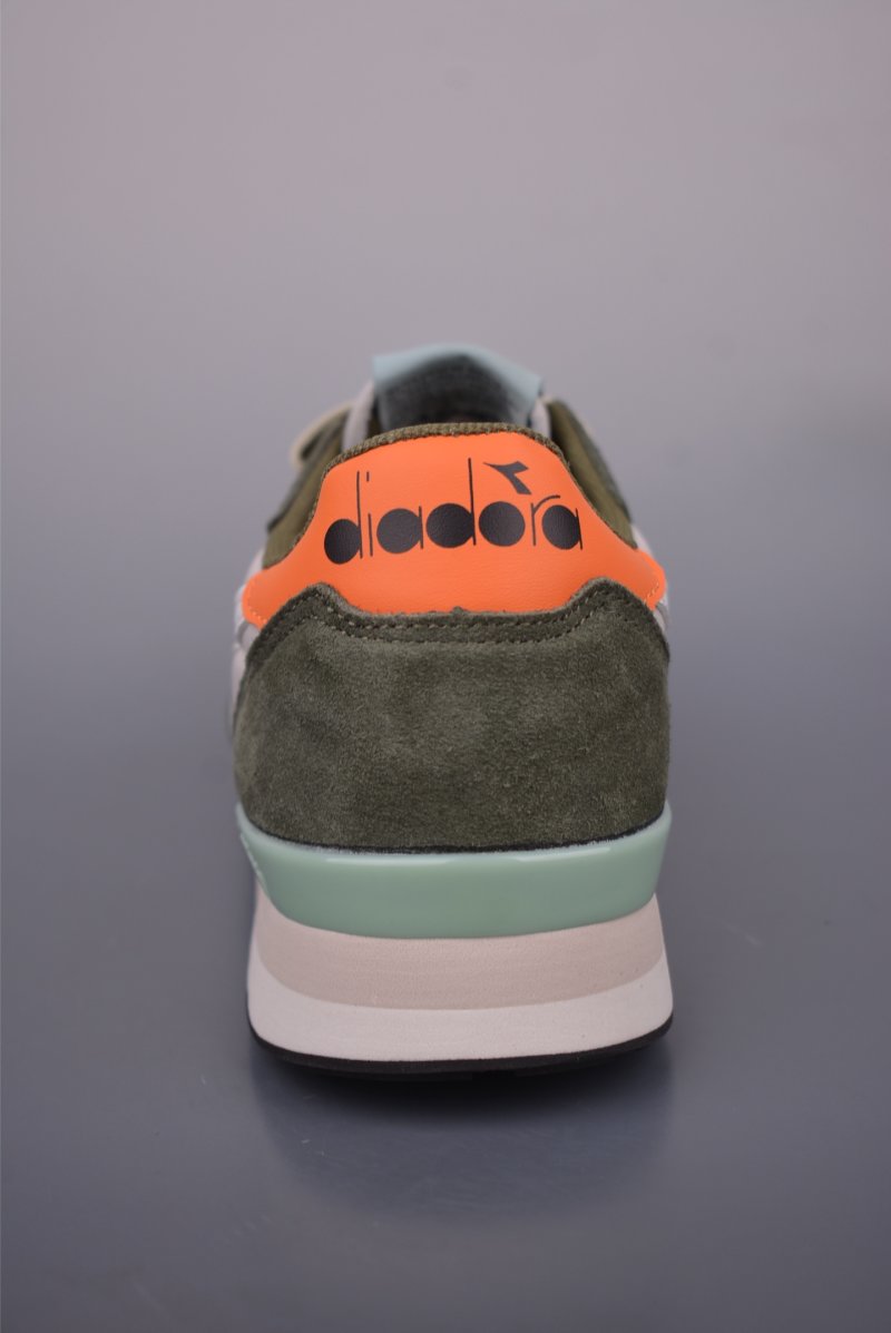 Diadora Camaro view