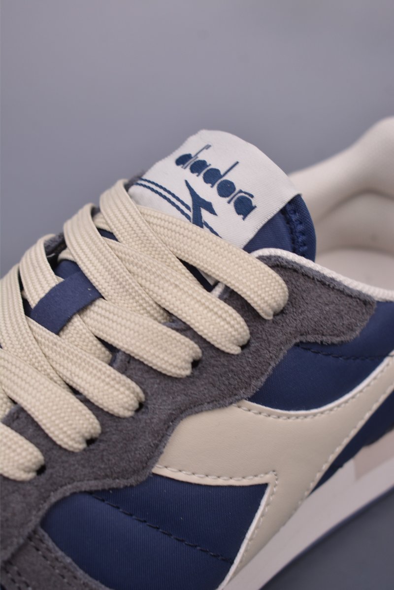 Diadora Camaro view