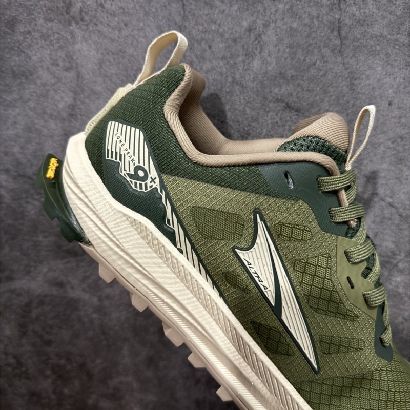 Altra Lone Peak 9 view