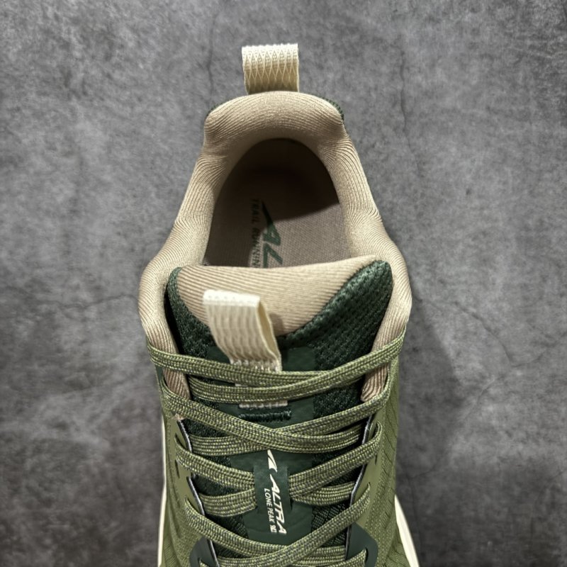 Altra Lone Peak 9 view