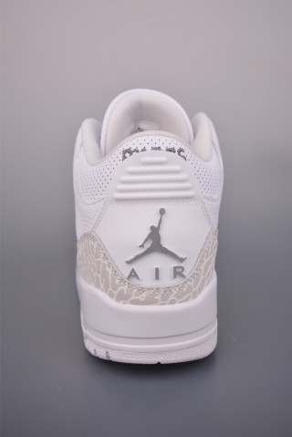 Air Jordan 3 Retro view 4