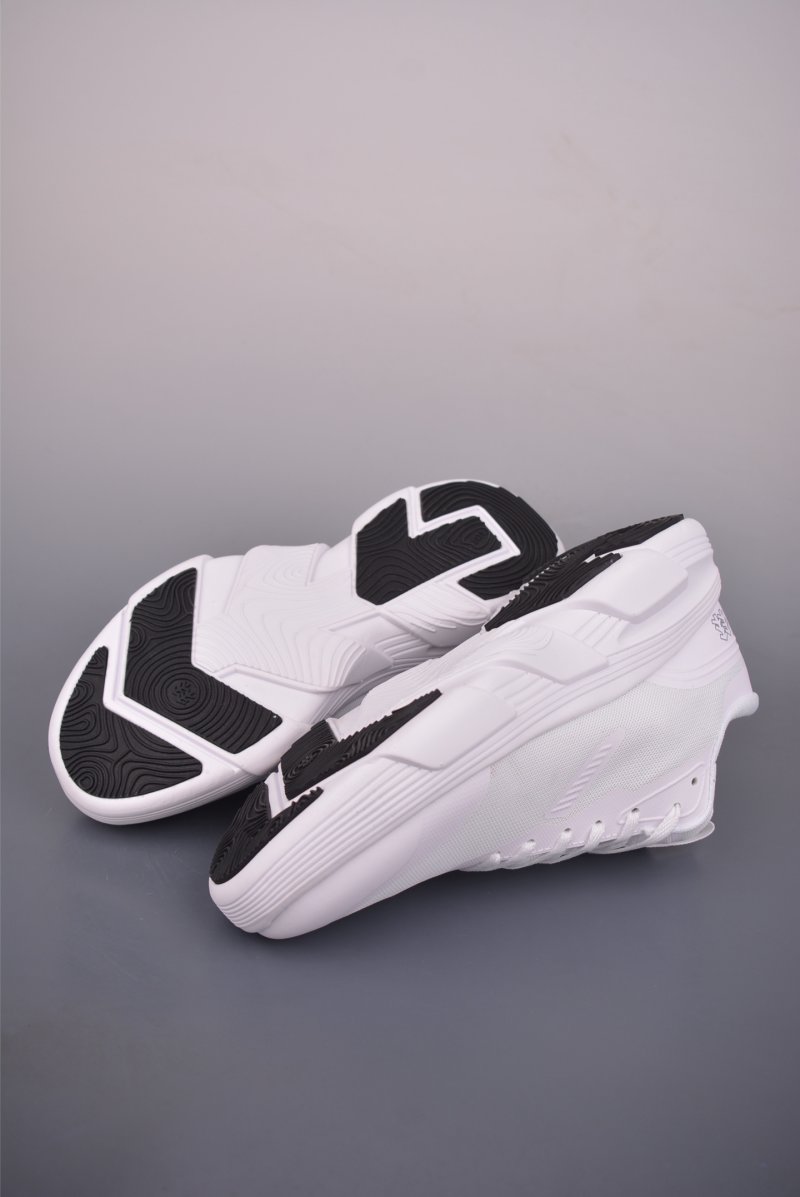Kolon Sport Skyier 'Black' view
