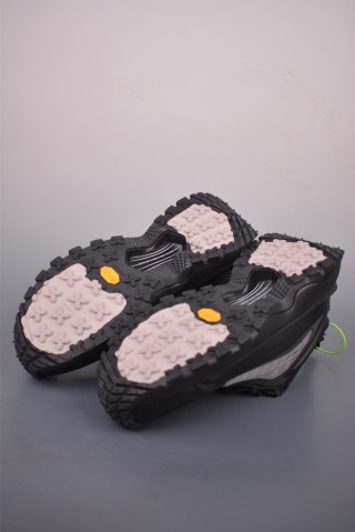 Moncler Trailgrip Lite Cordura Gore-Tex 3M view 3