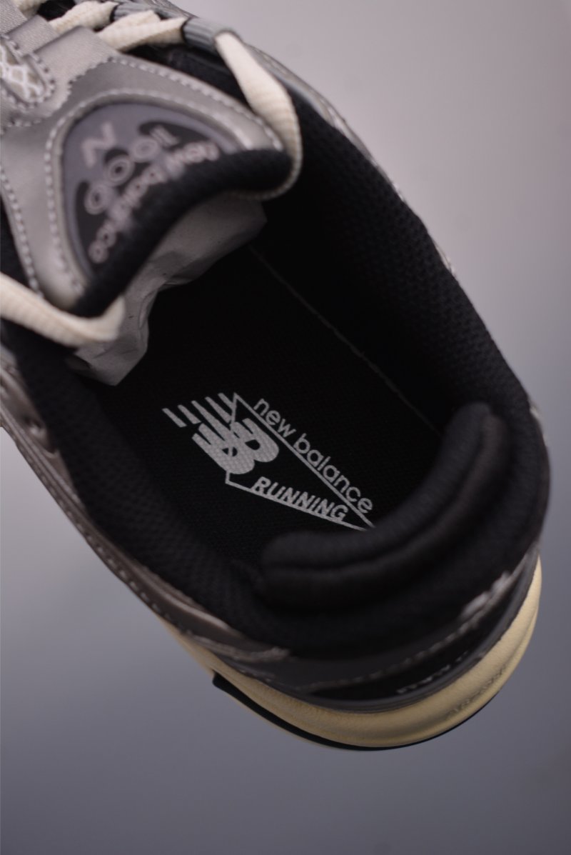 New Balance M1000 view