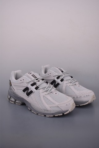 New Balance M1906 view 1