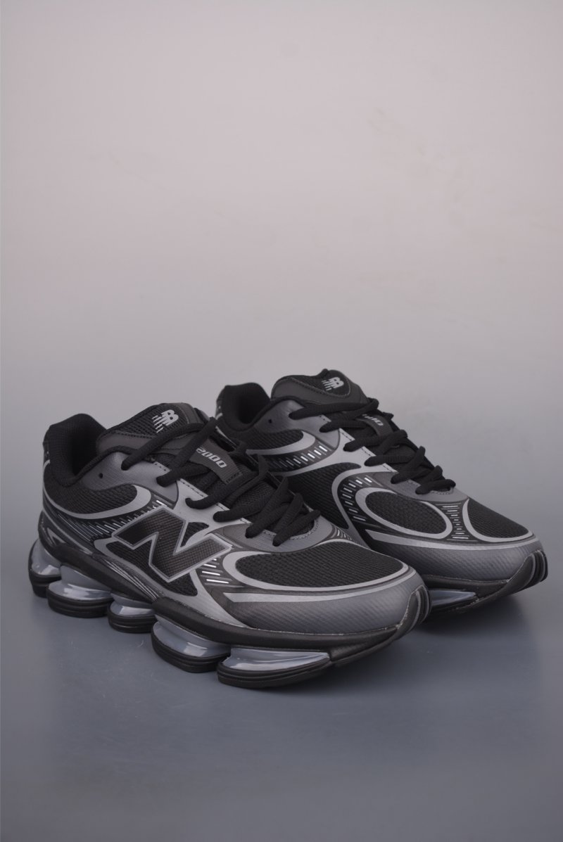New Balance M2000