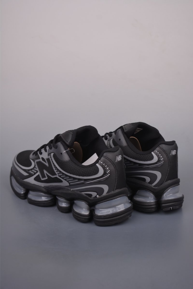 New Balance M2000 view
