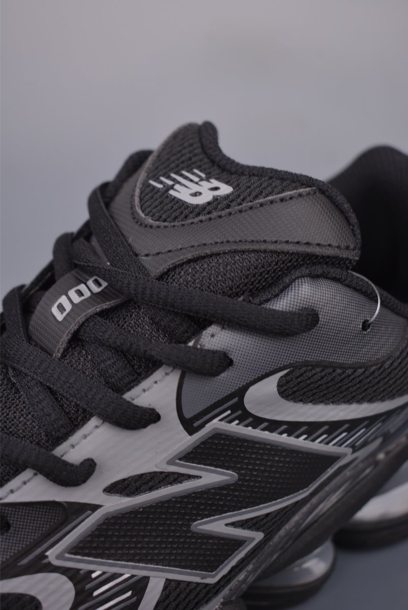 New Balance M2000 view