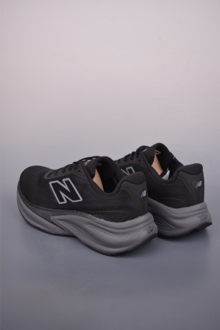 New Balance FuelCell Supercomp Trainer view 2