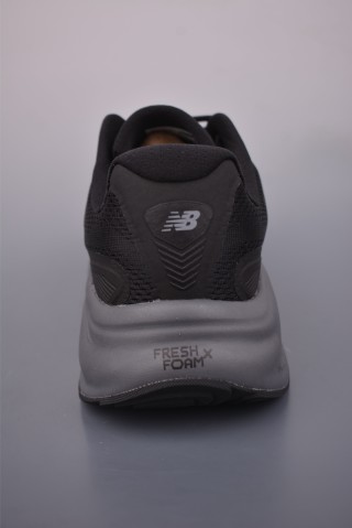 New Balance FuelCell Supercomp Trainer view 4