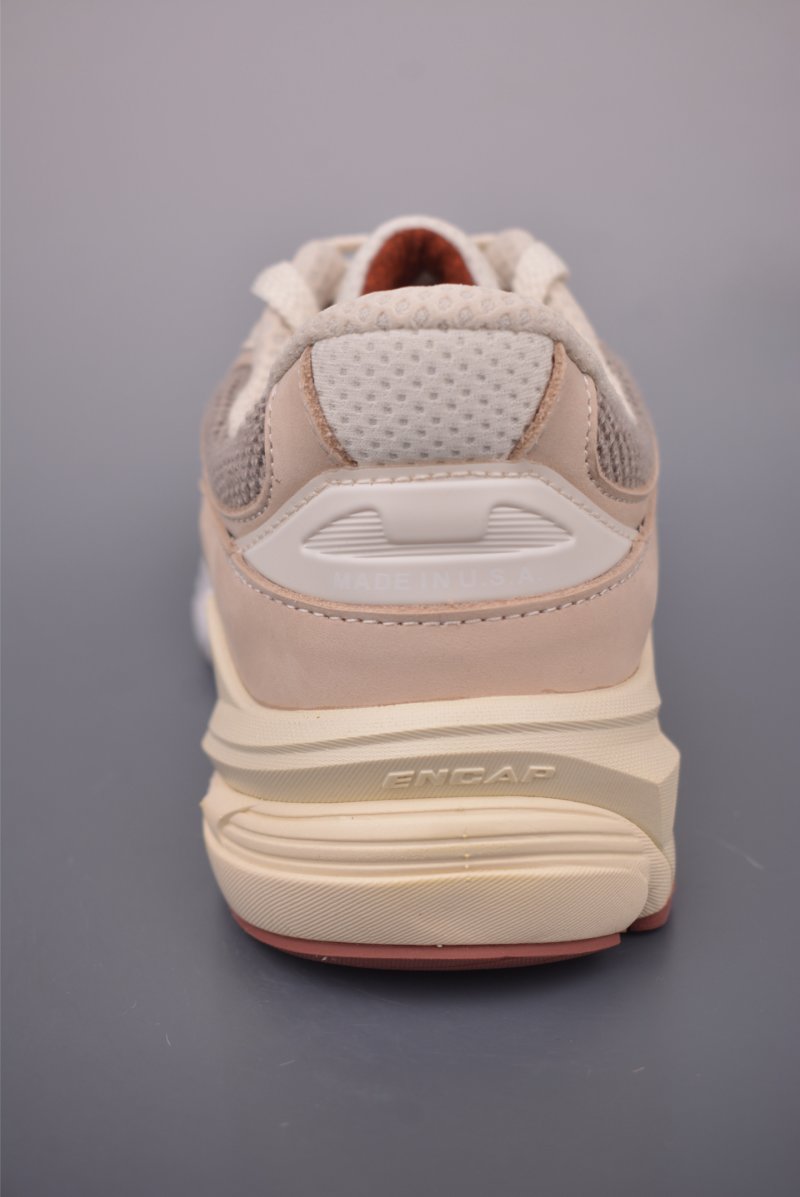 New Balance NB 990 view