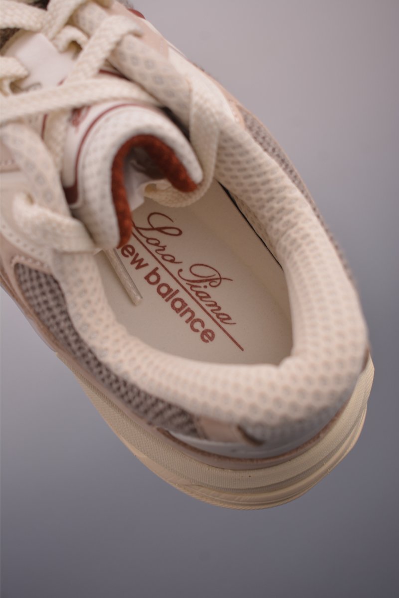 New Balance NB 990 view