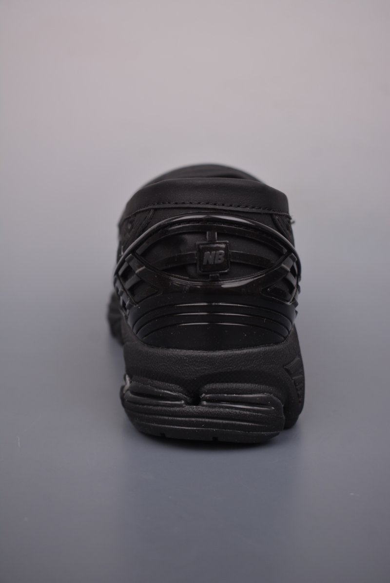 New Balance 1906R view