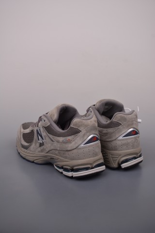 New Balance 2002R view 2