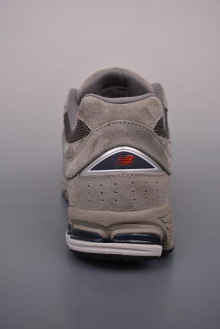 New Balance 2002R view 4