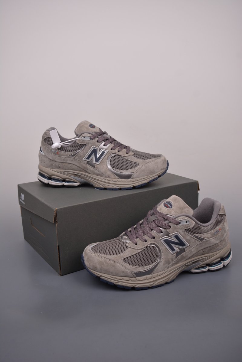 New Balance 2002R view