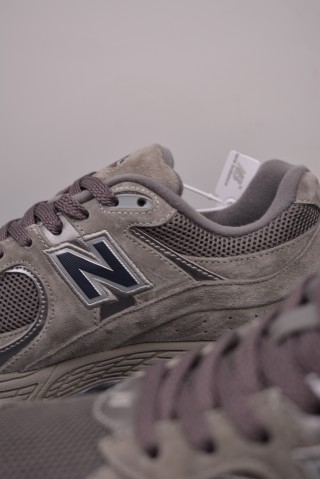 New Balance 2002R view 8
