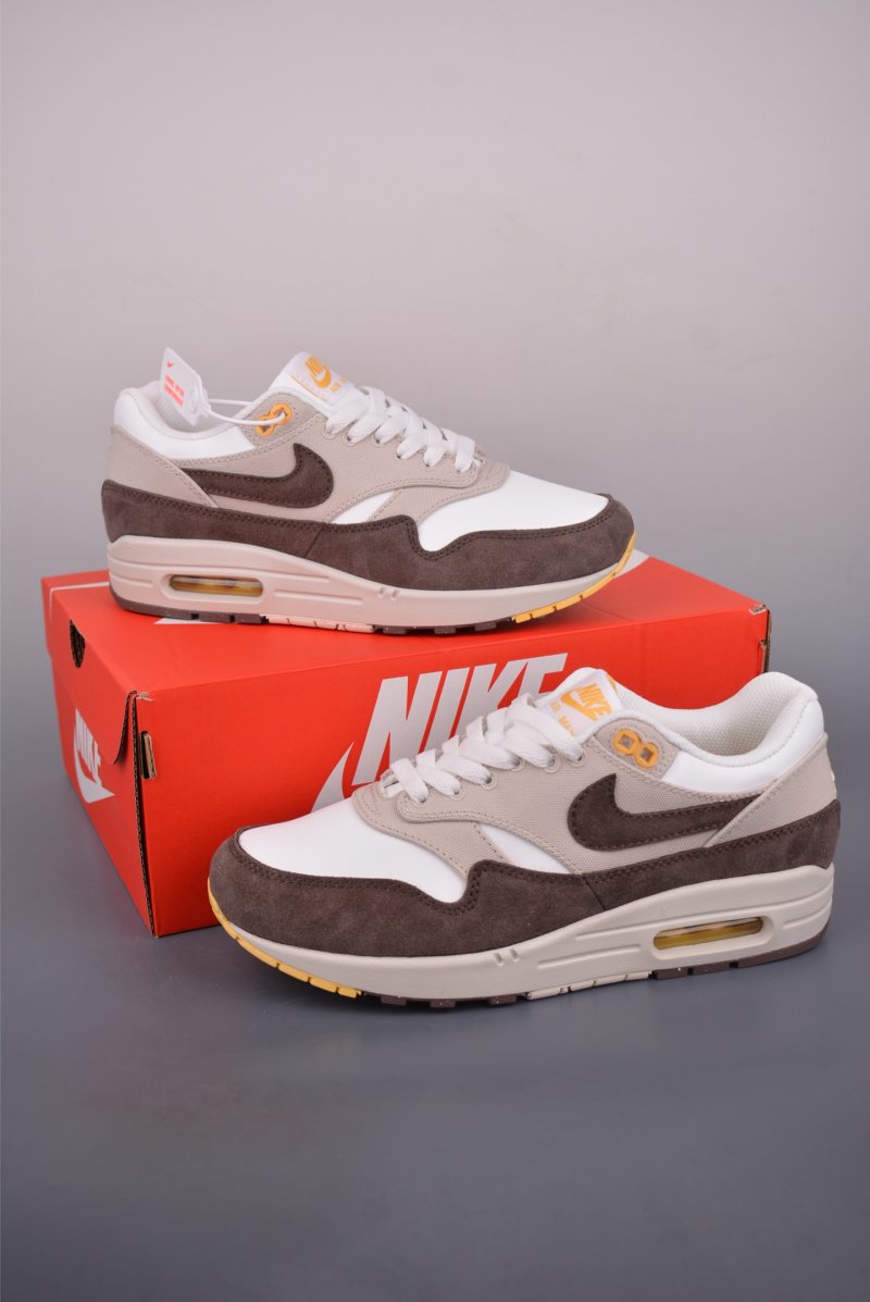 Nike Air Max 1 'Beige / Brown' view