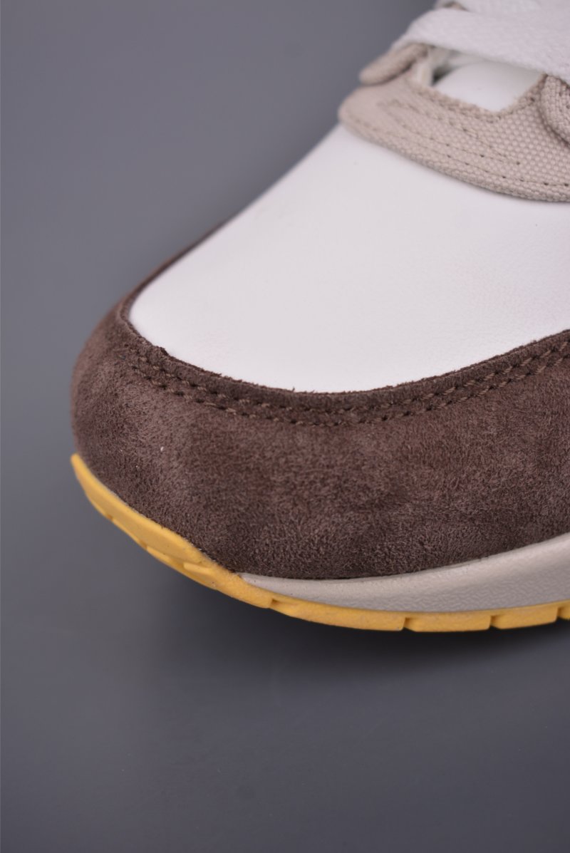 Nike Air Max 1 'Beige / Brown' view