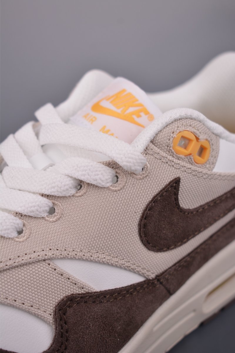 Nike Air Max 1 'Beige / Brown' view