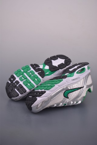 Nike Air Max Moto 2K view 3
