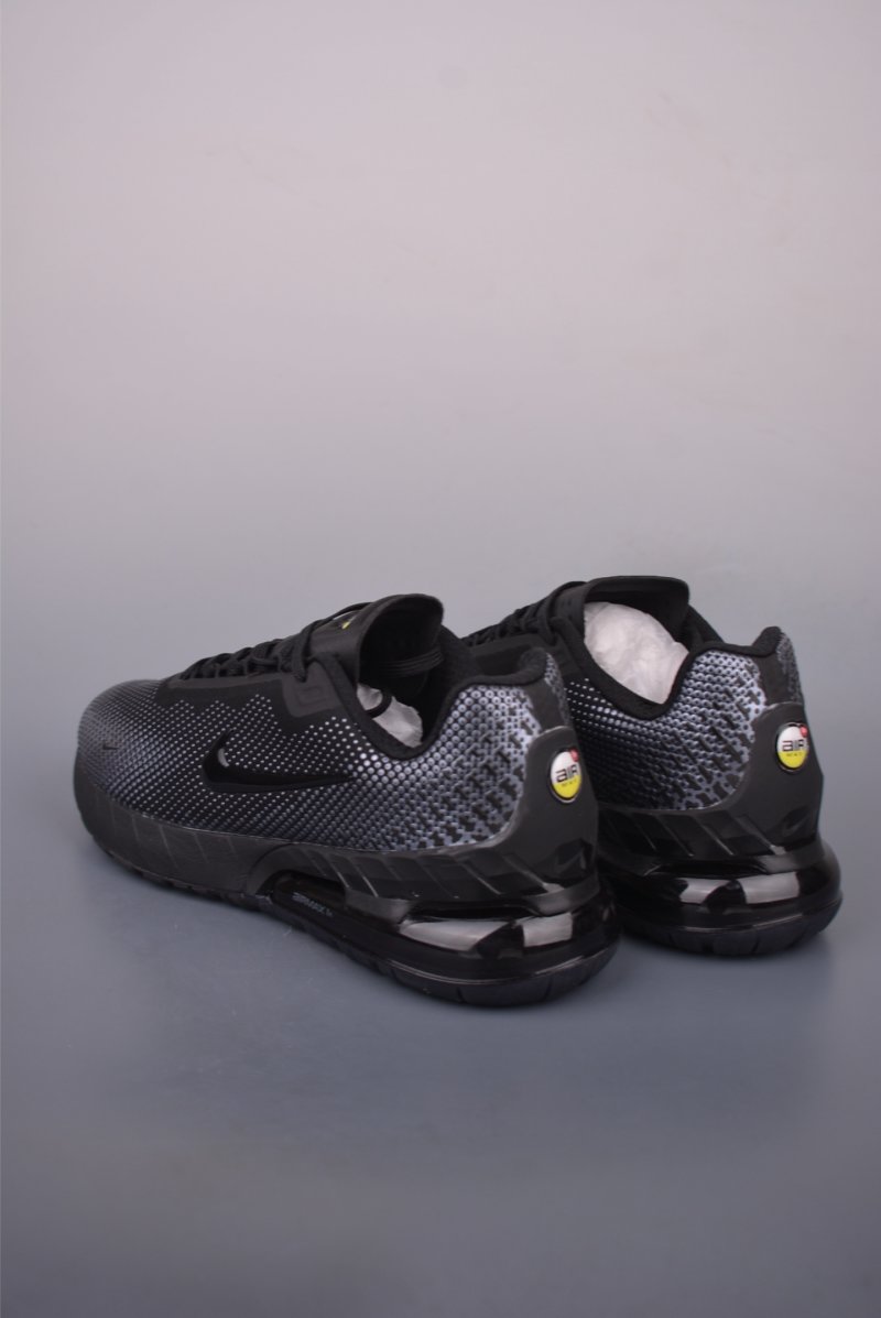 Nike Air Max Phcenk view