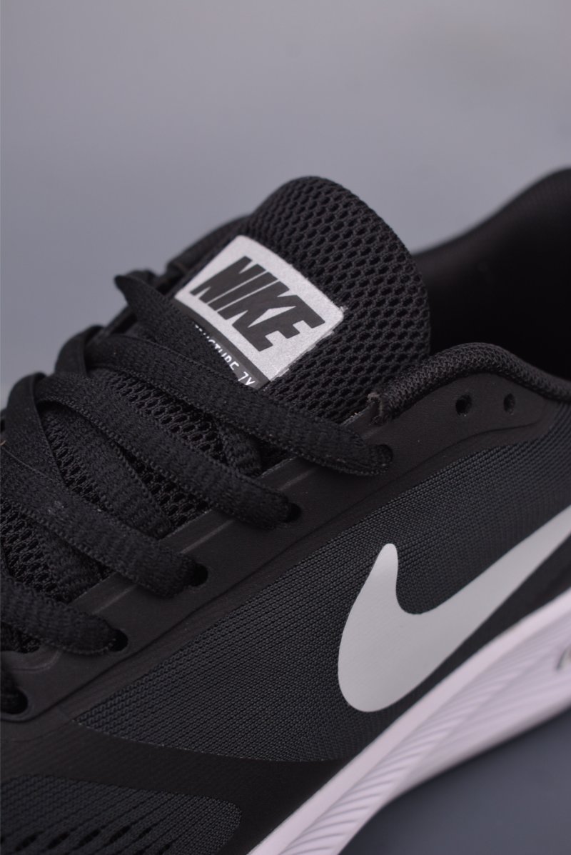 Nike Zoom Winflo 7X view