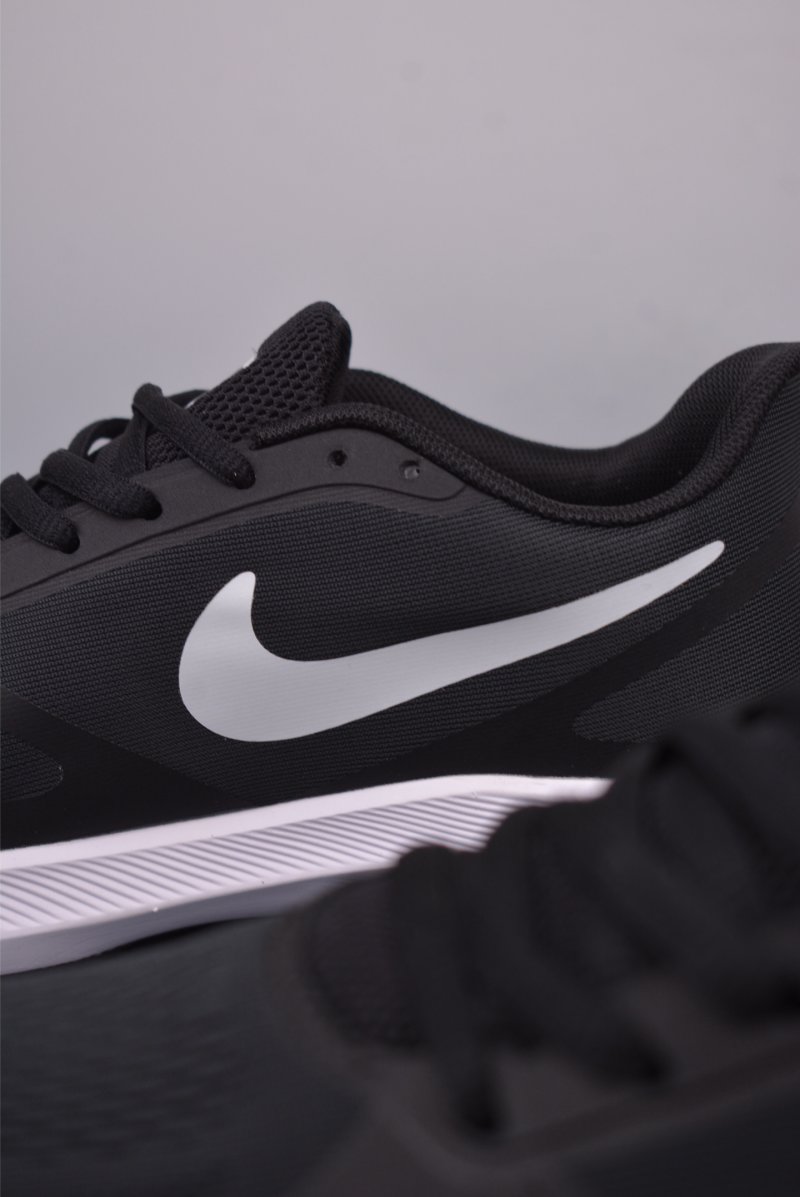Nike Zoom Winflo 7X view