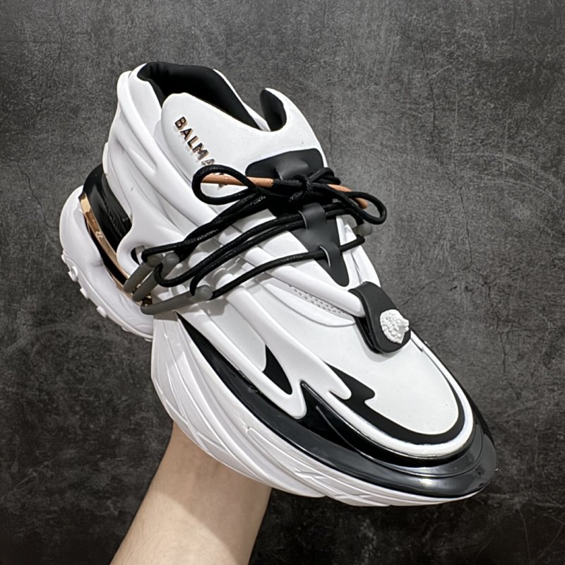 Balmain Unicorn Low view