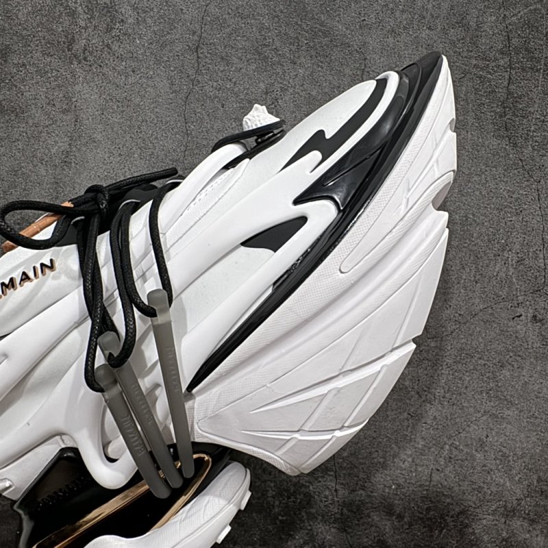 Balmain Unicorn Low view