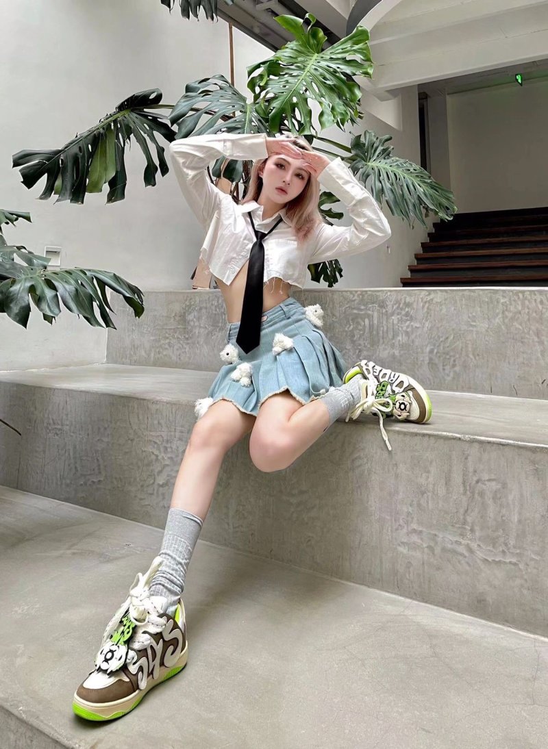 Old Order Skater 001 view