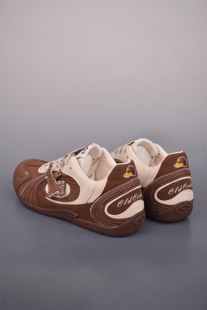 Old Order Turbo-Lite 'Hello Kitty Red' view